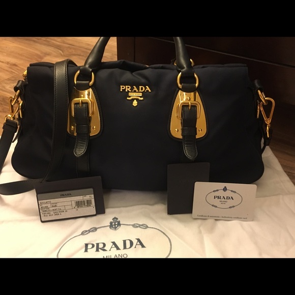 Prada nylon handbag with gold finish - Picture 2 of 6